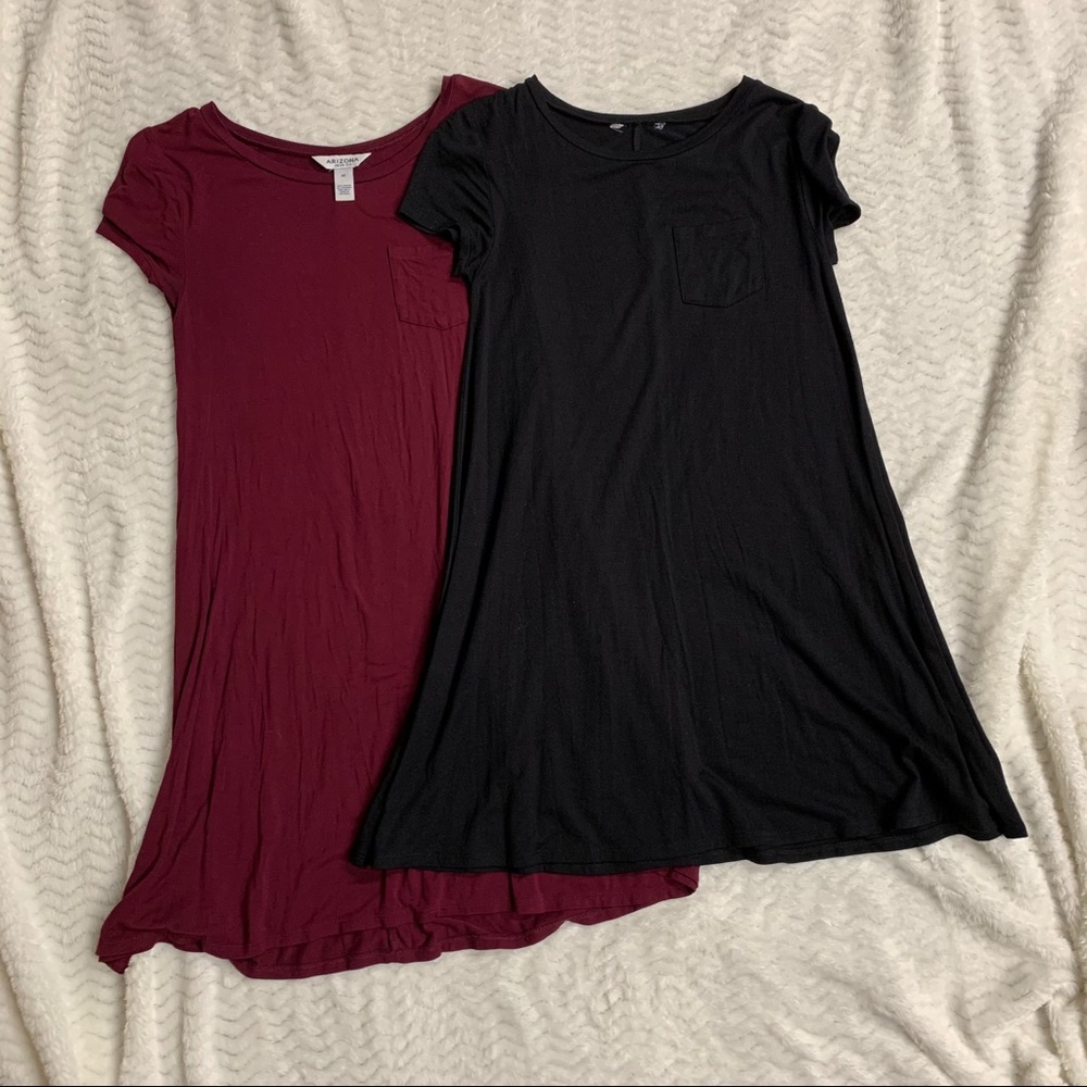 Lot of 2 t shirt dresses with pocket front, casual